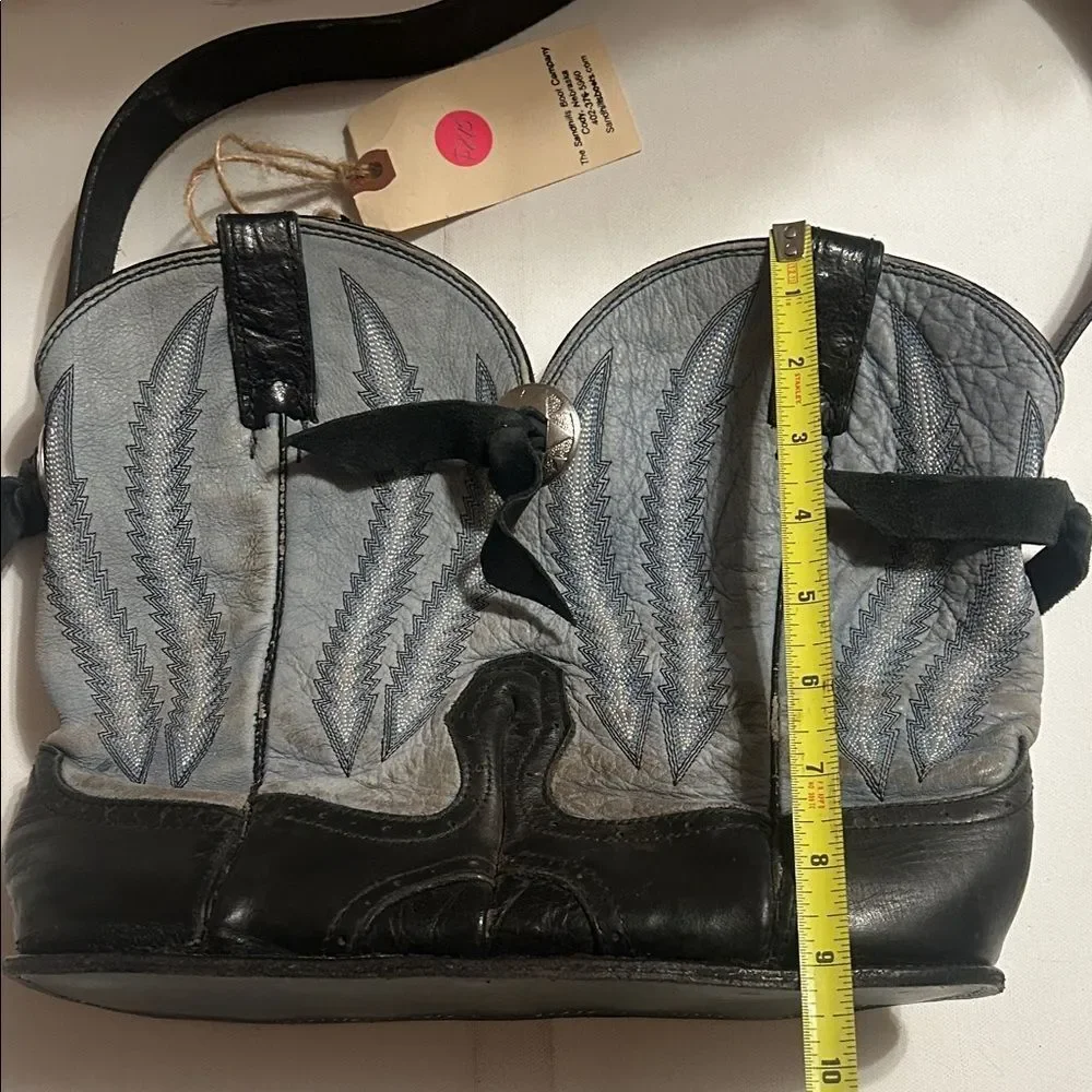 Chic Black and Gray Women's Shoulder Bag